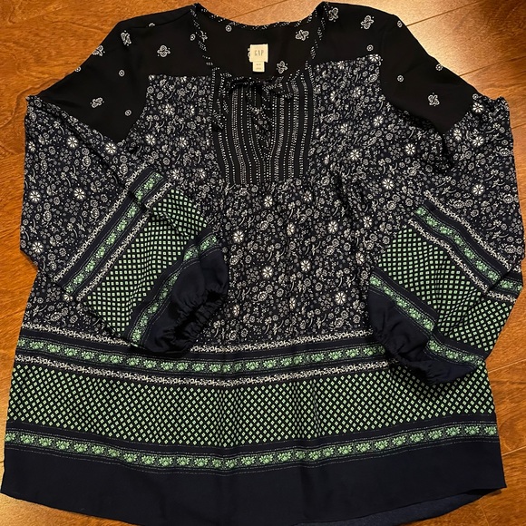 Cute boho shirt from the GAP - Picture 3 of 7